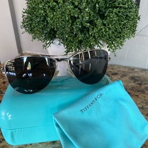 TIFFANY & CO AVIATOR SUNGLASSES